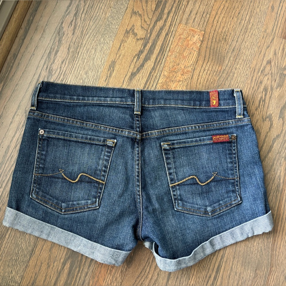 7 For All Mankind